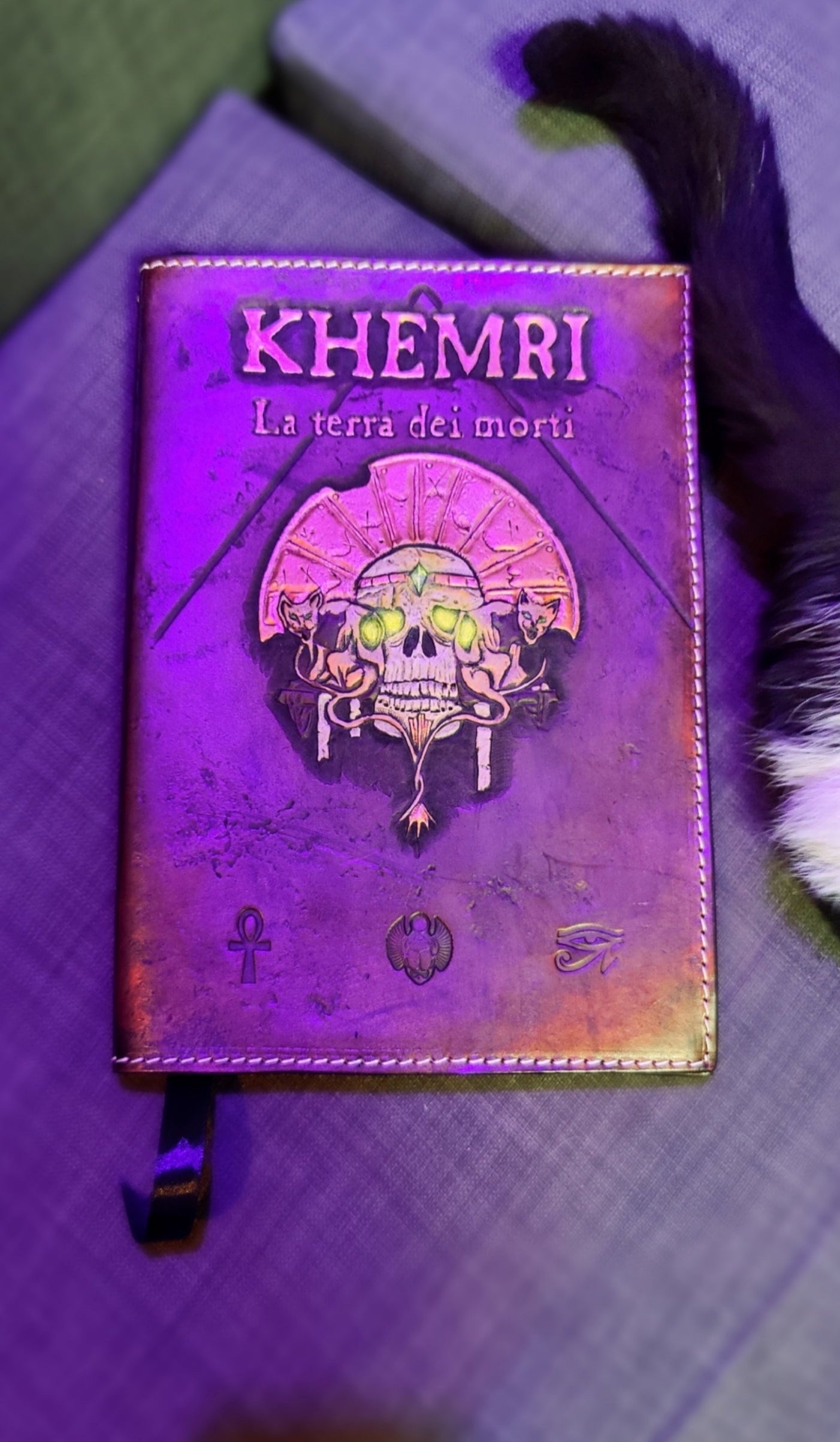 Fantasy-inspired handmade leather book cover with custom engravings. This model is the Mordheim Khemri version, but ask for a unique personalization
