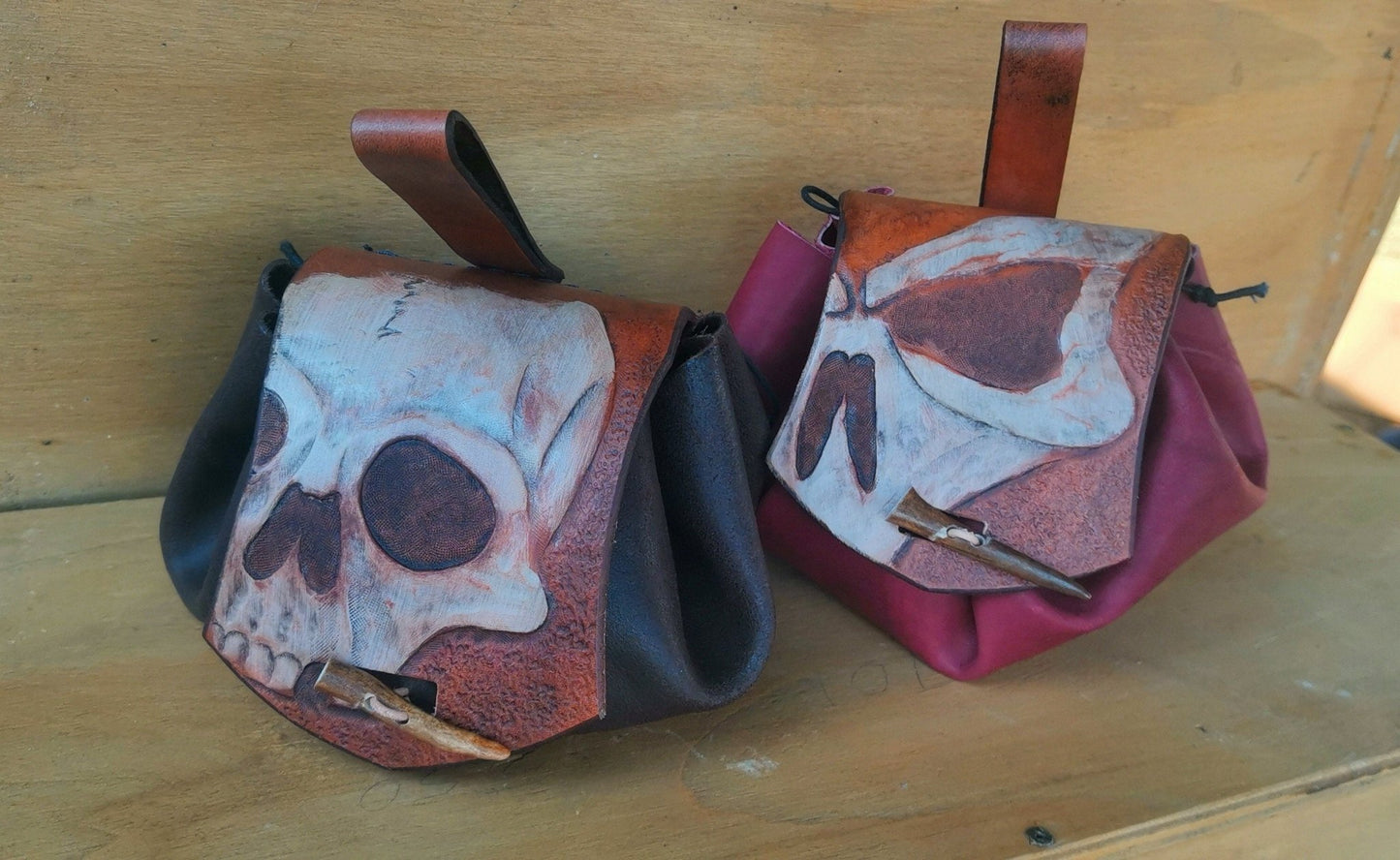 Coin purse leather purse with skull decoration skeleton design for larp fashion pirate clutch bag - MorgothLab