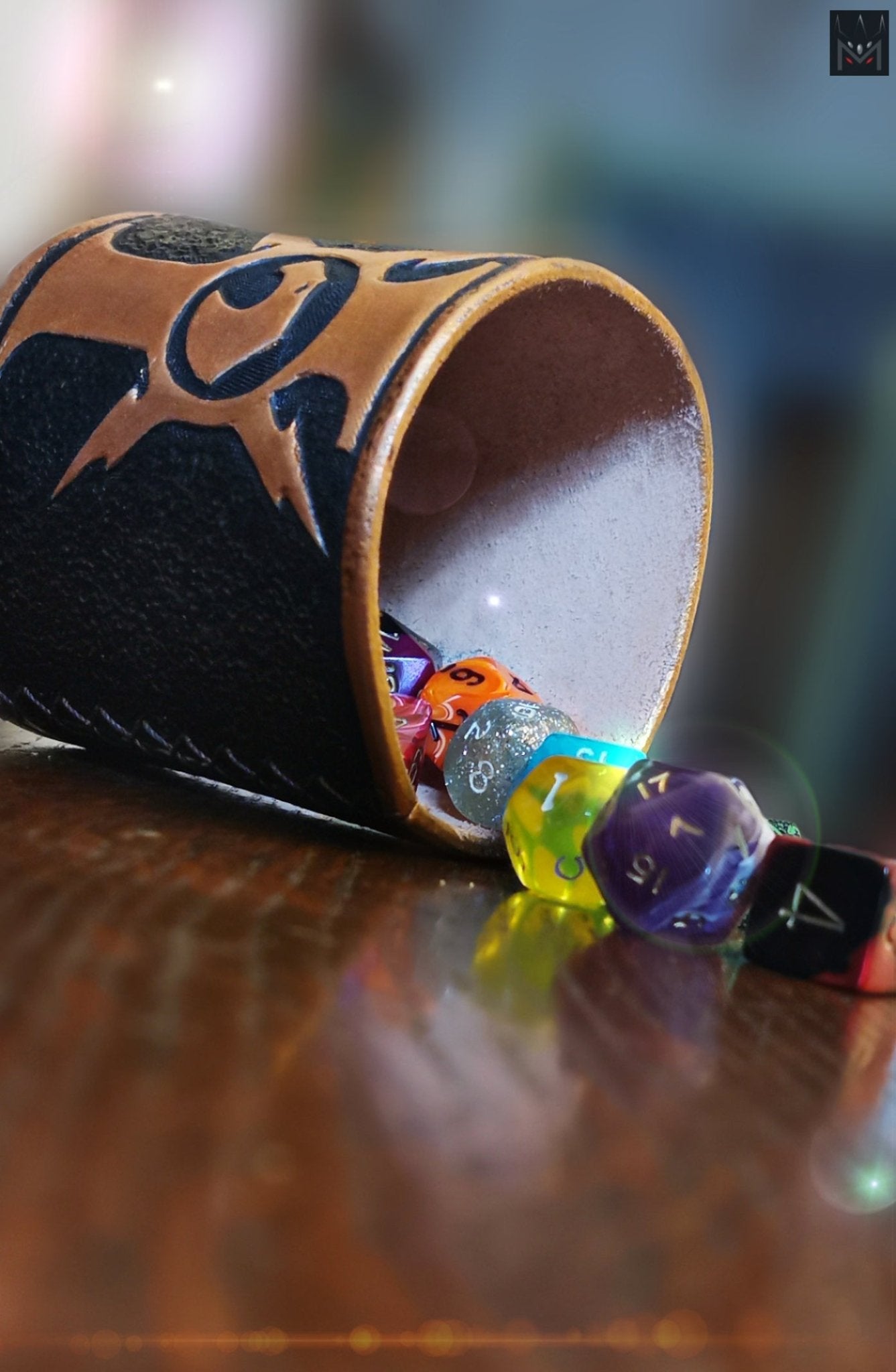 Unique leather dice cup for board games and TTRPGs, made from high-quality, vegetable-tanned Italian leather.