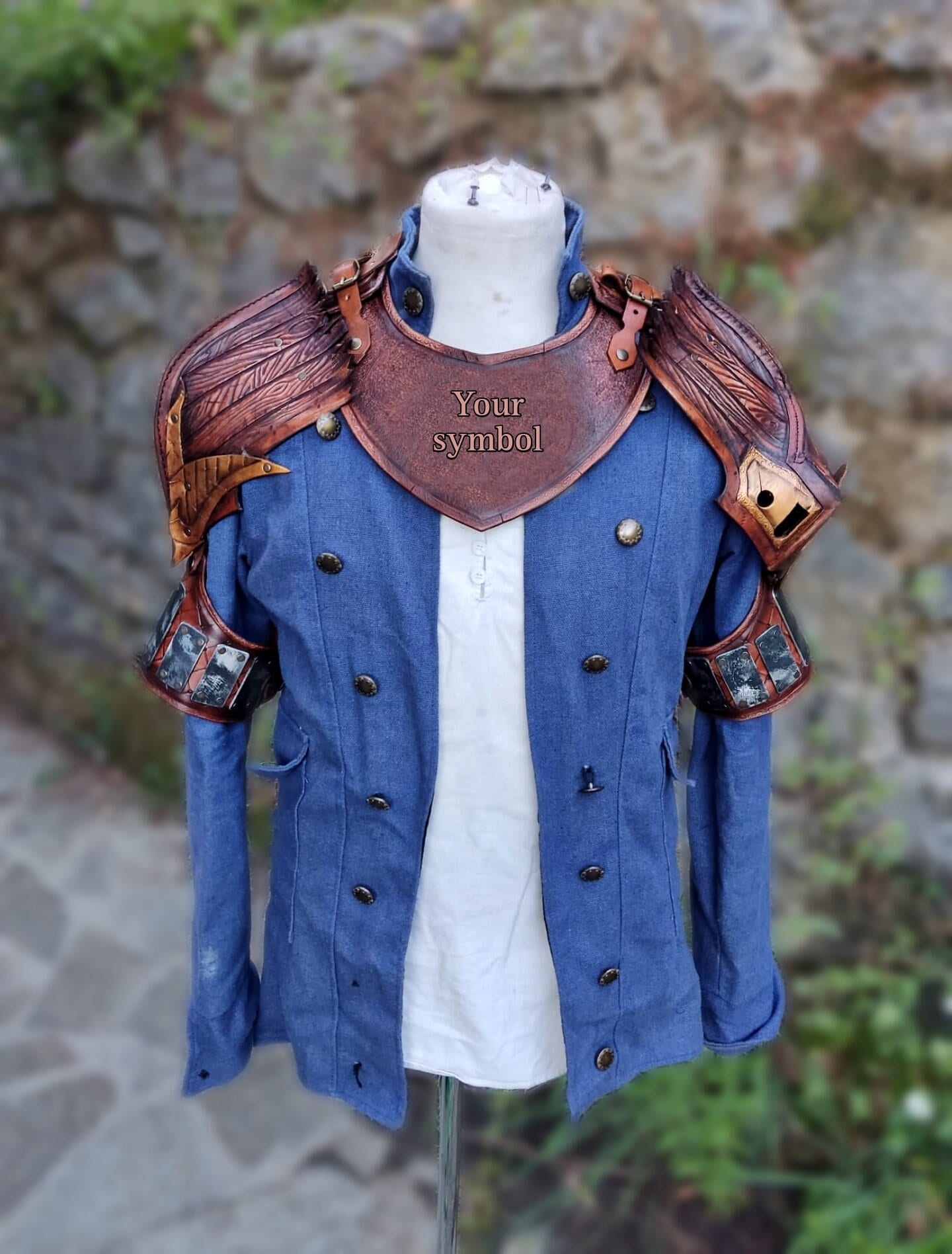 Custom handmade leather pirate shoulder armor – perfect for captains, buccaneers, and sea adventurers in LARP and cosplay
