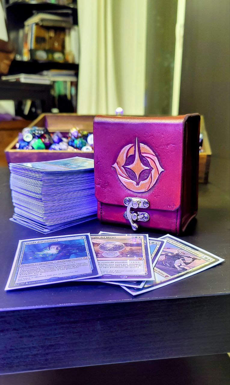 Custom Leather Card Holder - Deck Box 100+ Magic The Gathering / Pokemon / One Piece Poker