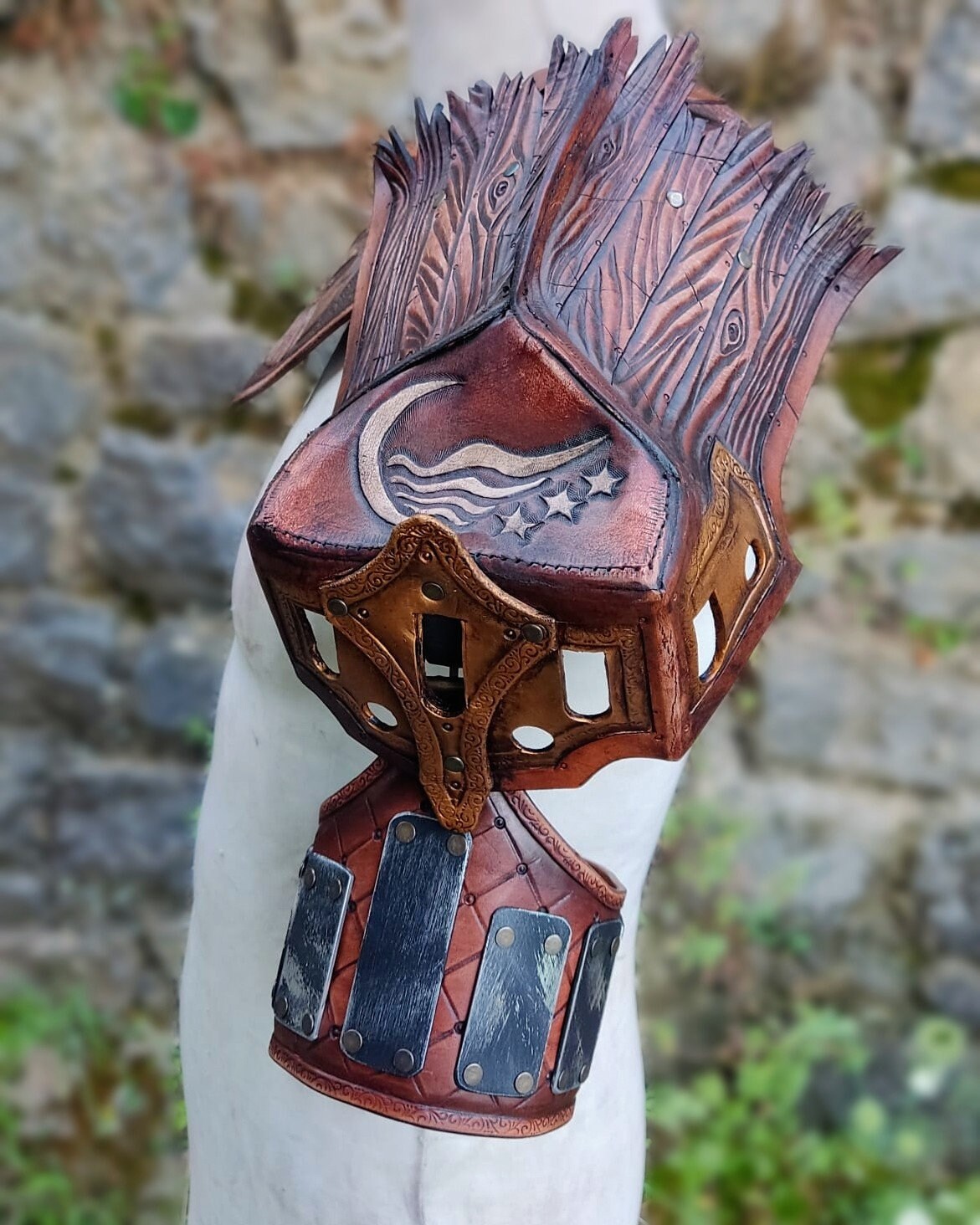 Pirate captain leather armor with custom design – handcrafted for historical reenactments and fantasy events, single pirate ship pauldron