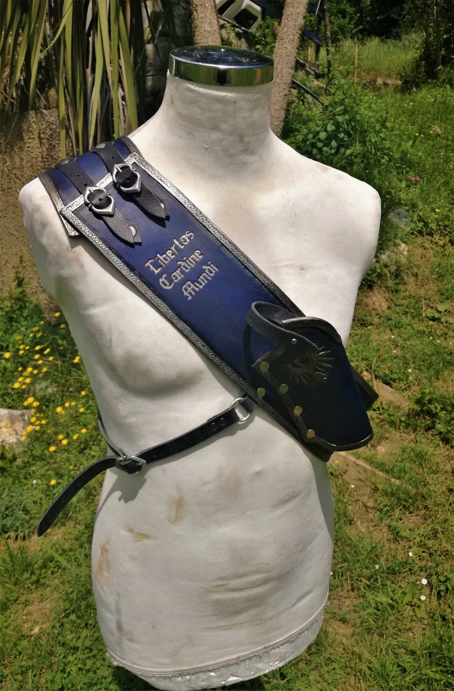 A high-quality leather bandolier designed for roleplay, medieval costumes, and fantasy warriors. Handcrafted in Italy