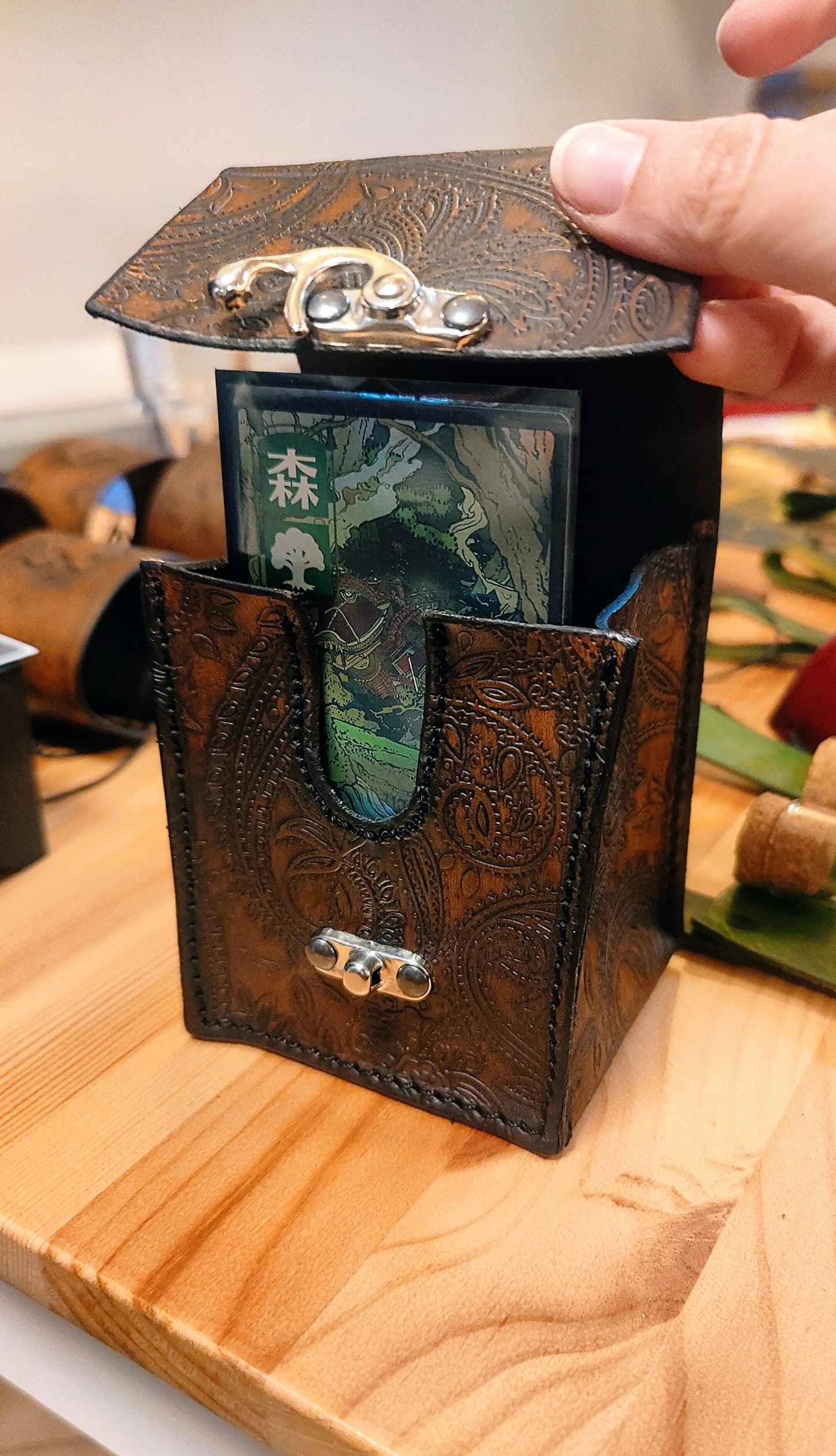 Custom Leather Card Holder - Deck Box 100+ Magic The Gathering / Pokemon / Poker deck