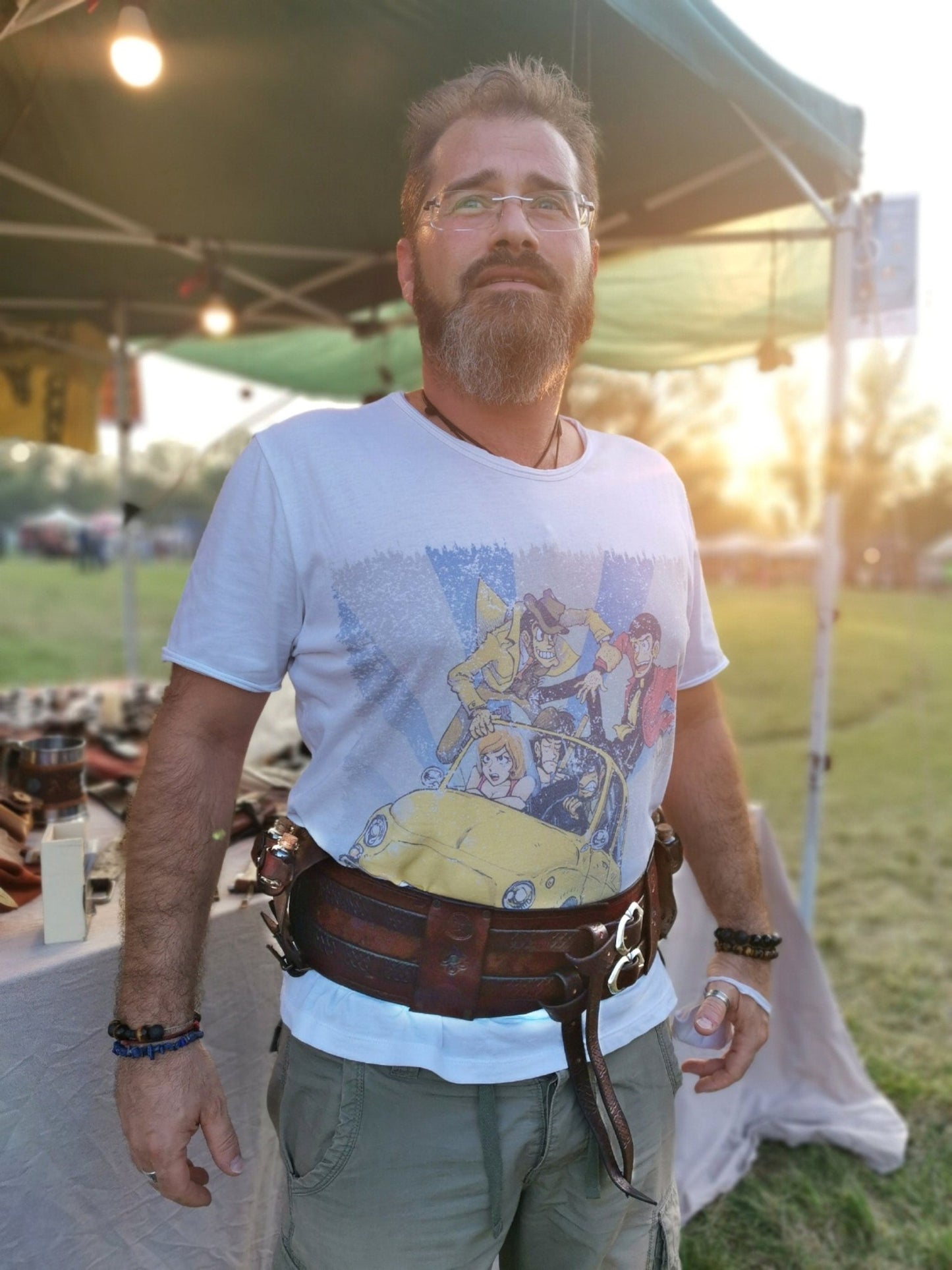 Handcrafted leather belt with a timeless double buckle design. Perfect for bodybuilders, cosplayers, or medieval enthusiasts