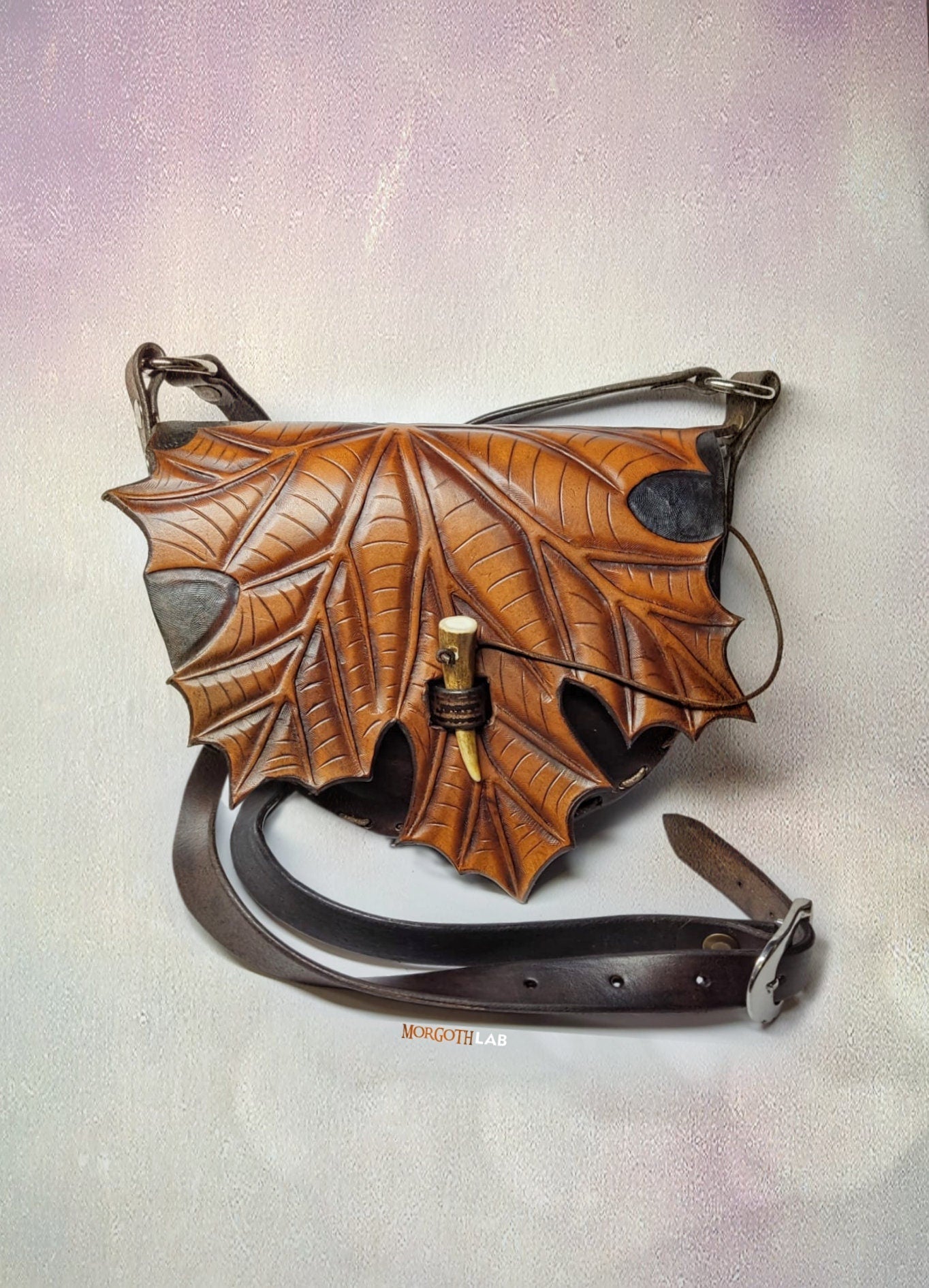 Handmade high quality craftmanship brown maple leaf shoulderbag by morgothlab