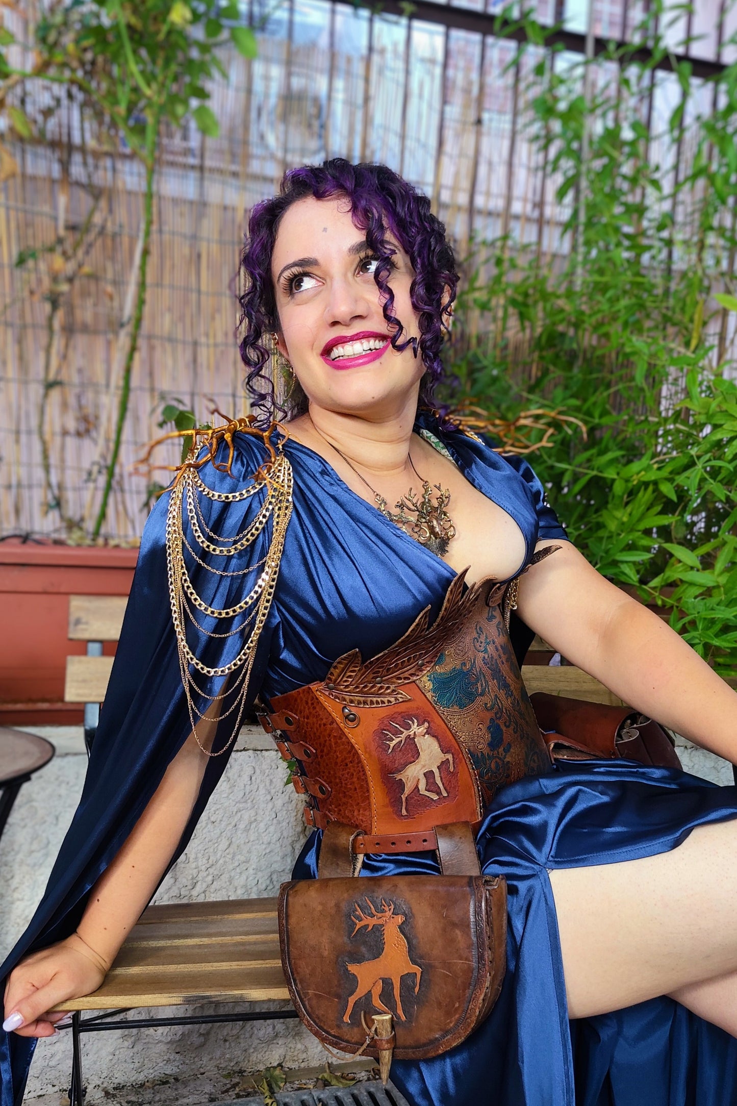 Customizable leather corset with medieval engravings, perfect for LARP, cosplay, and historical fantasy costumes