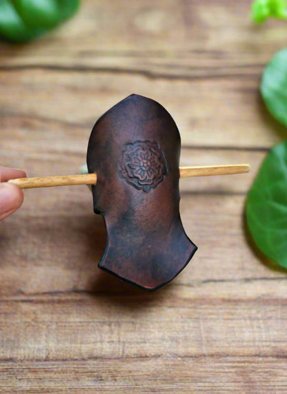 Cute custom HAIR CLIP handmade Premium Italian leather hair clasp, perfect for LARP, cosplay, and historical reenactments, accessory