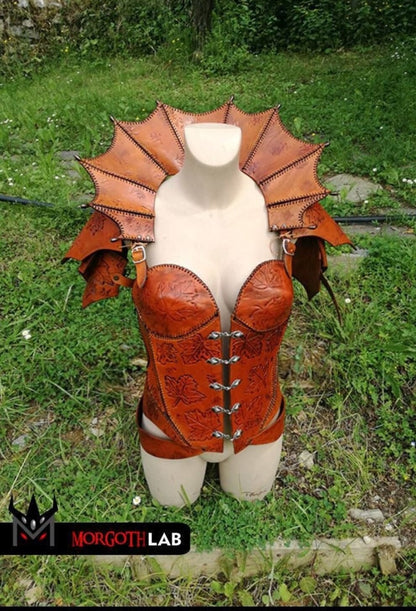 LARP elf leather armor – handcrafted and available in custom colors, engravings and sizes