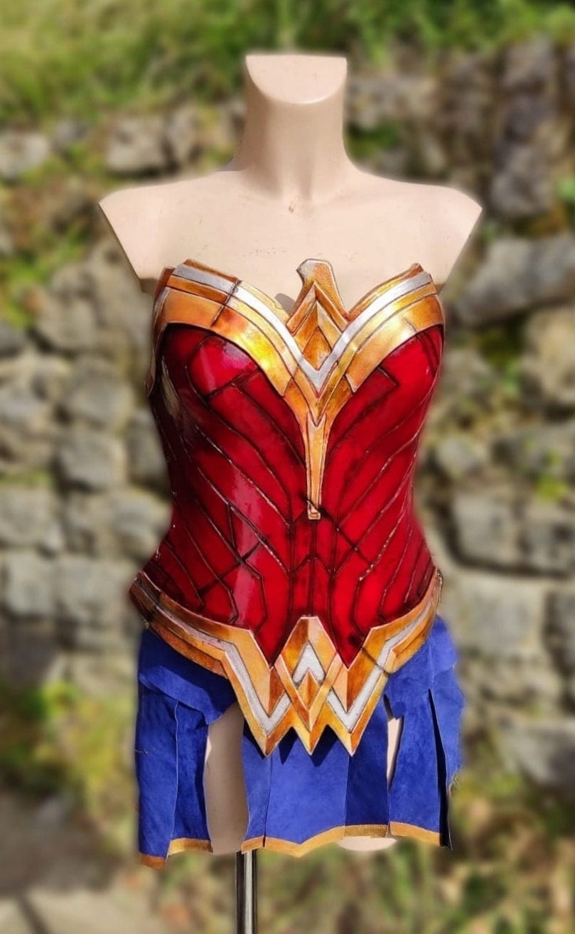 Custom-fit Wonder Woman corset in red and blue with airbrushed details, crafted for accuracy and comfort.