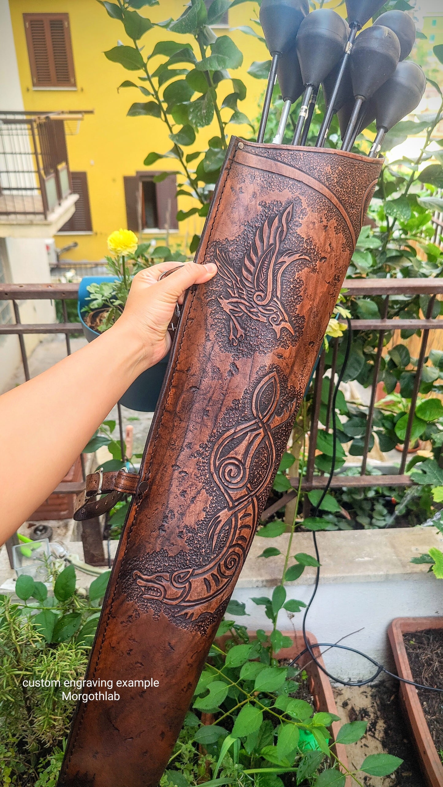 Oak Leaves Leather Quiver - Handmade & Custom