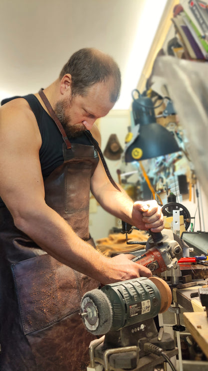 Thick Leather Apron - Handmade & Durable Artisan Workwear by Morgothlab