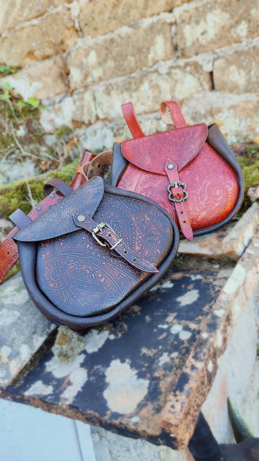 Handmade Leather Bag - Historical Belt Pouch / Plain or Engraved