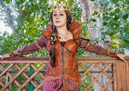 Titania elven bustier – handmade from high-quality leather, designed for cosplay and LARP
