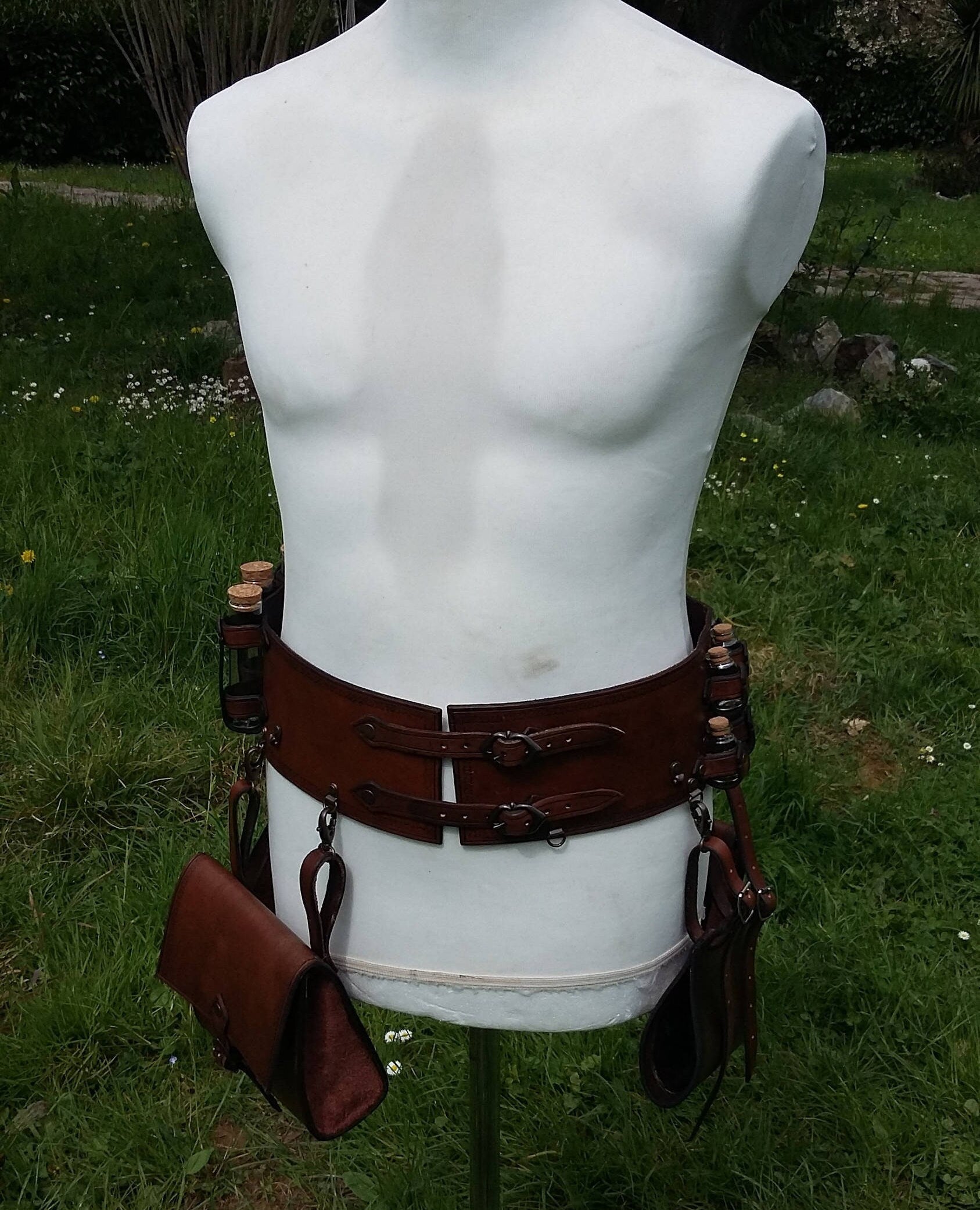 Adjustable leather alchemy belt with secure potion holsters, designed for role-playing and immersive LARP events.