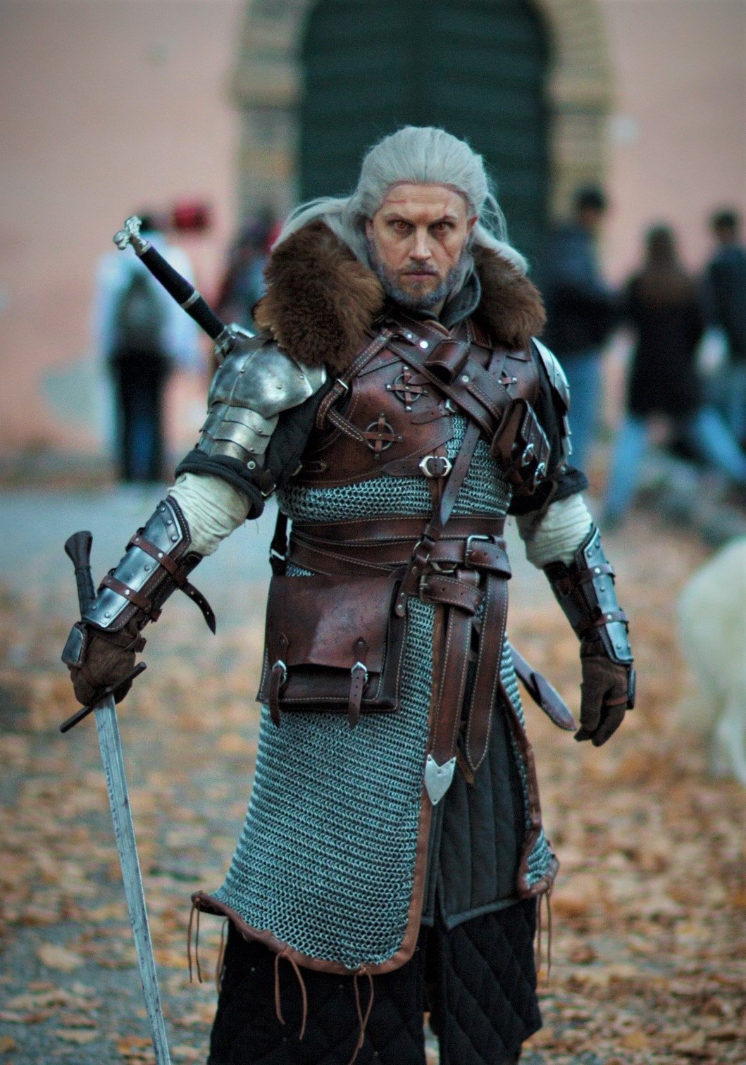 Unique leather shoulder bag inspired by Geralt’s Ursine Armor from The Witcher, perfect for cosplay, LARP, or everyday wear