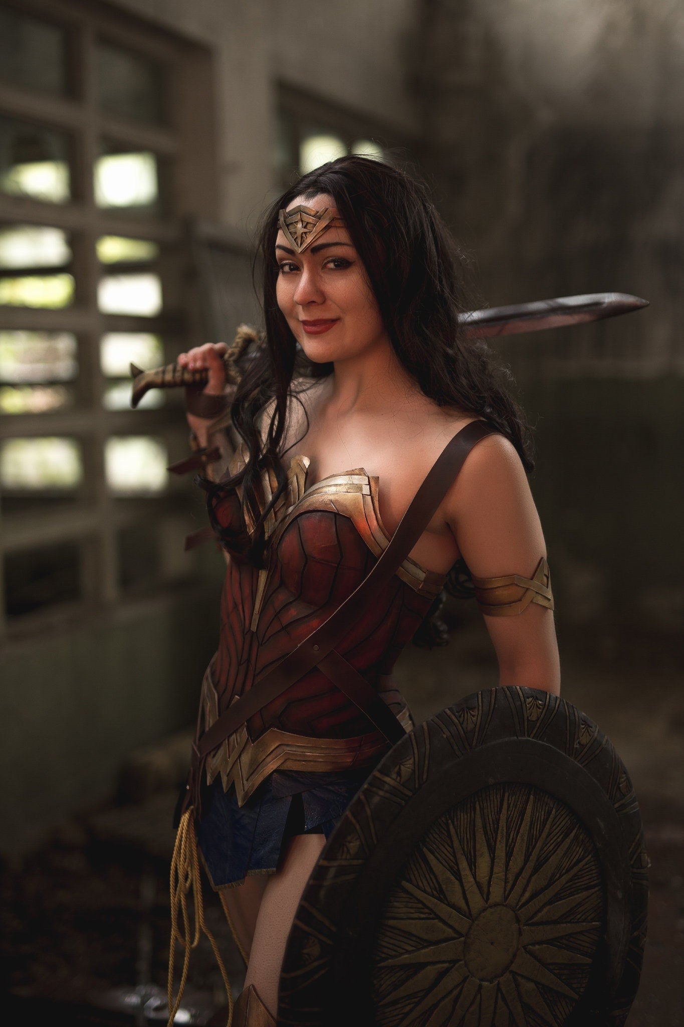 Handmade Wonder Woman corset and skirt, available in premium leather or lightweight foam, perfect for cosplay and halloween costumes

